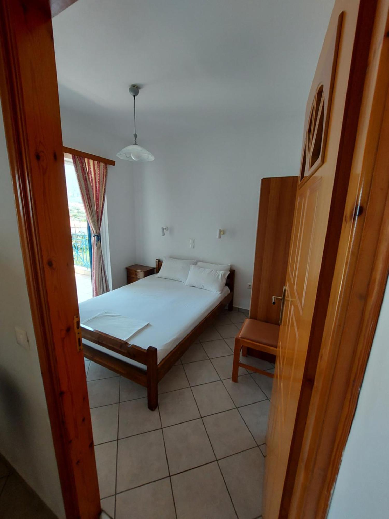 Matina Apartments Tyros Rum bild